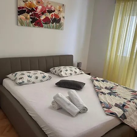 M&m Apartment